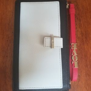 Kate Spade B&W Wristlet